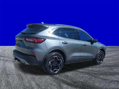 2026 Ford Escape Platinum