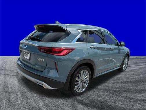 2023 INFINITI QX50 Luxe