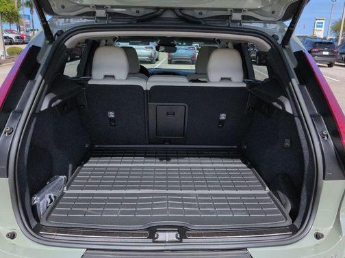 Sage Green Metallic 2023 Volvo XC40 B5 Plus Bright Theme