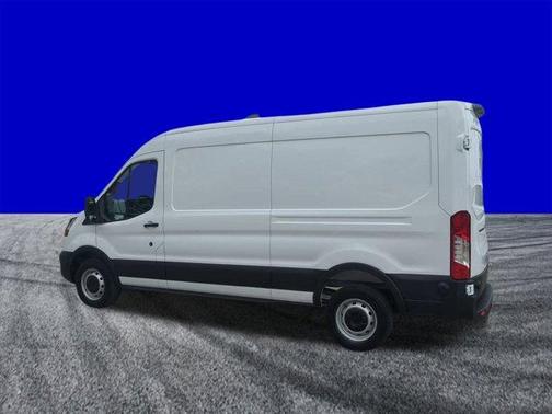 2026 Ford Transit-250 148 WB Medium Roof Cargo