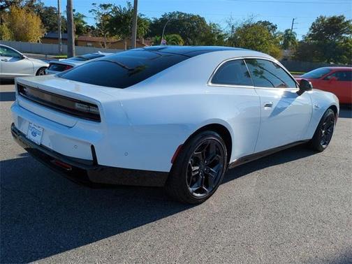 2025 Dodge Charger Daytona R/T