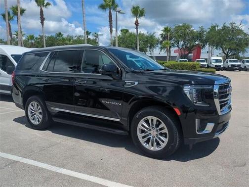 2022 GMC Yukon SLT