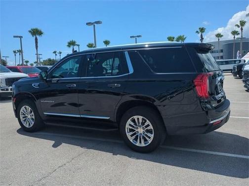 2022 GMC Yukon SLT