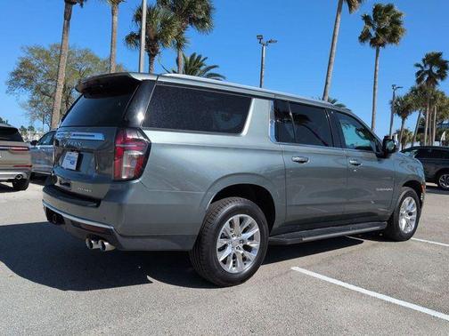 2023 Chevrolet Suburban Premier