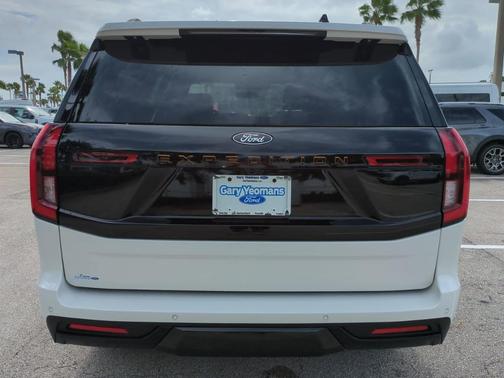 2025 Ford Expedition Tremor