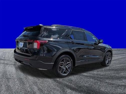 Black Metallic 2026 Ford Explorer ST-Line
