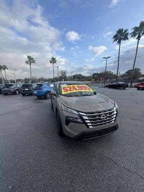 2025 Nissan Rogue SV