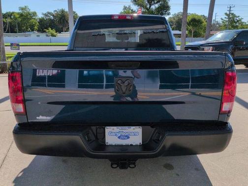 Patriot Blue Pearlcoat 2023 RAM 1500 Classic Tradesman