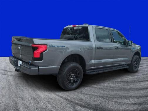 2025 Ford F-150 Lightning XLT