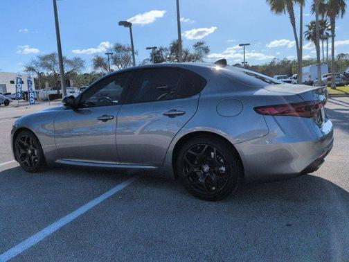 2021 Alfa Romeo Giulia Base