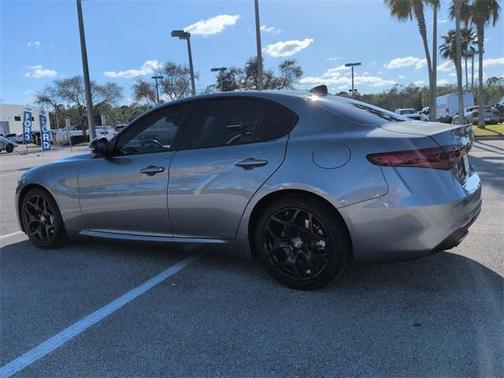 2021 Alfa Romeo Giulia Base