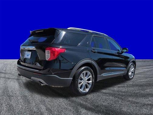 Black Metallic 2022 Ford Explorer Limited