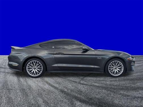 Magnetic 2018 Ford Mustang GT