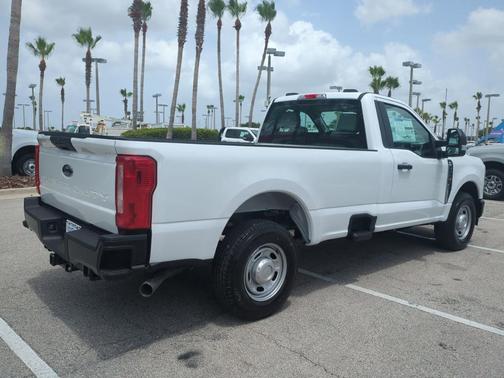 2025 Ford F-250 XL