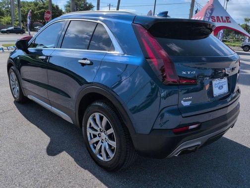 Atlantic Metallic 2019 Cadillac XT4 Premium Luxury