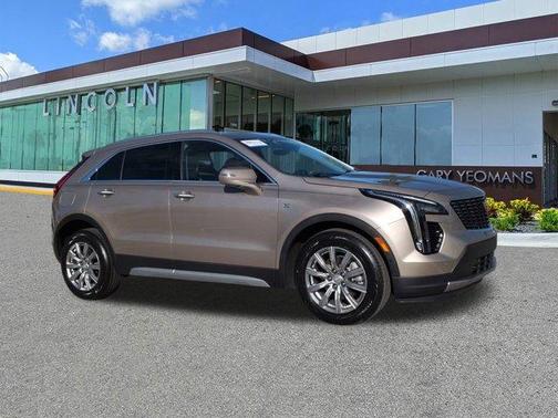 2022 Cadillac XT4 Premium Luxury