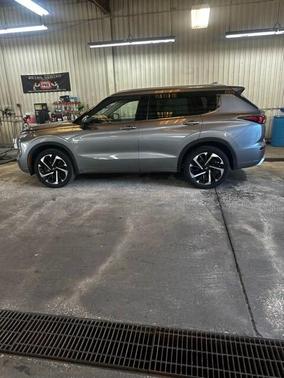 2023 Mitsubishi Outlander SEL