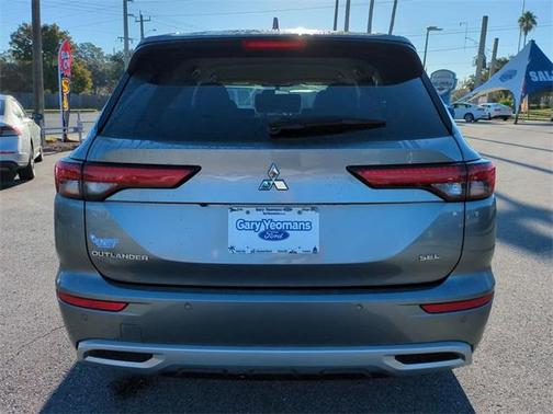 2023 Mitsubishi Outlander SEL