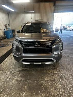 2023 Mitsubishi Outlander SEL