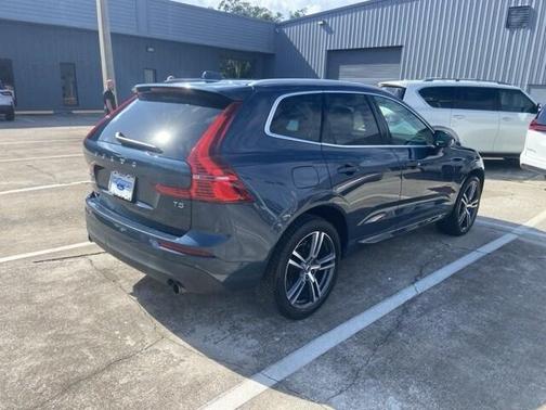 2019 Volvo XC60 T5 Momentum
