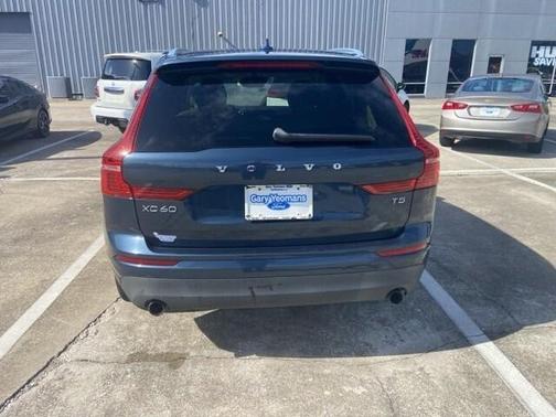 2019 Volvo XC60 T5 Momentum