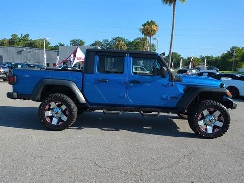 2020 Jeep Gladiator Sport