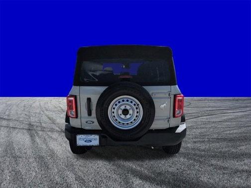 Desert Sand 2026 Ford Bronco Base