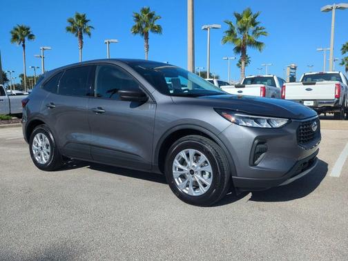 2026 Ford Escape SE