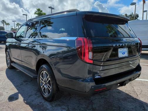 2025 Ford Expedition Max Active