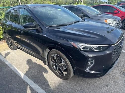 2023 Ford Escape ST-Line Elite