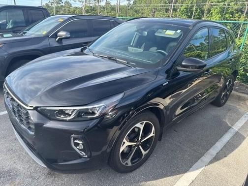 2023 Ford Escape ST-Line Elite