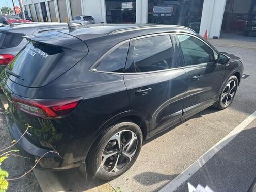 2023 Ford Escape ST-Line Elite