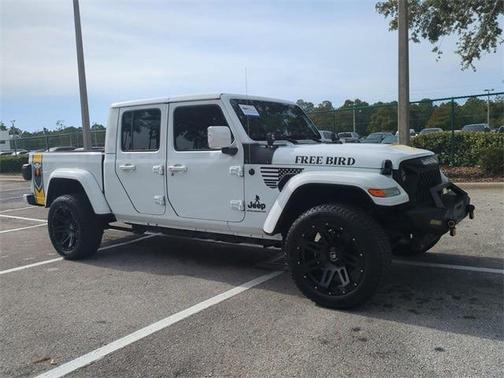 2023 Jeep Gladiator Overland