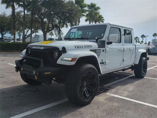 2023 Jeep Gladiator Overland