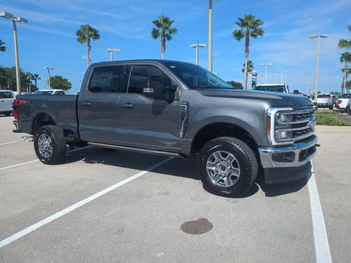 2025 Ford F-350 Lariat Super Duty