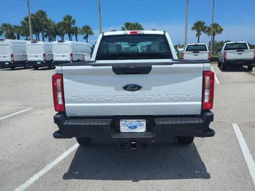 2025 Ford F-350 XL