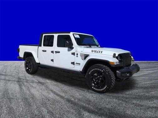 Bright White Clearcoat 2023 Jeep Gladiator Sport