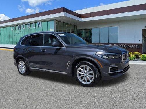 Gray Metallic 2020 BMW X5 sDrive40i