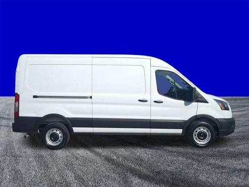 2026 Ford Transit-250 148 WB Medium Roof Cargo