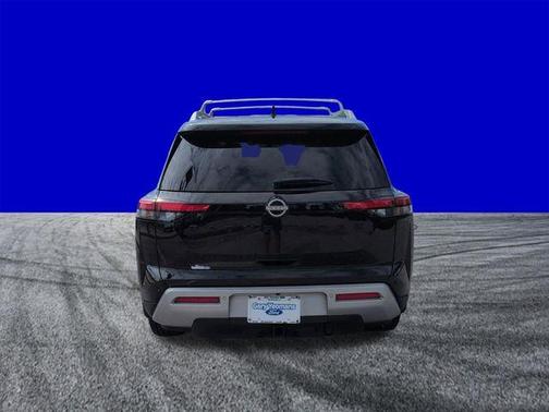 Black 2023 Nissan Pathfinder Platinum