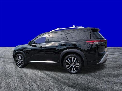 Black 2023 Nissan Pathfinder Platinum