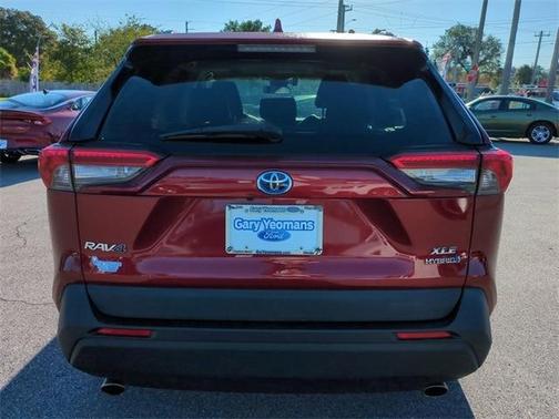 2021 Toyota RAV4 Hybrid XLE Premium