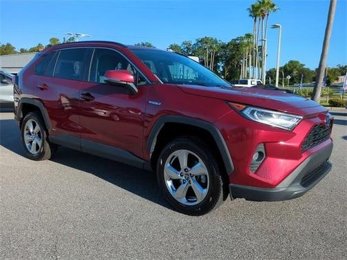 2021 Toyota RAV4 Hybrid XLE Premium
