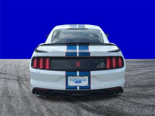 2018 Ford Shelby GT350 Base