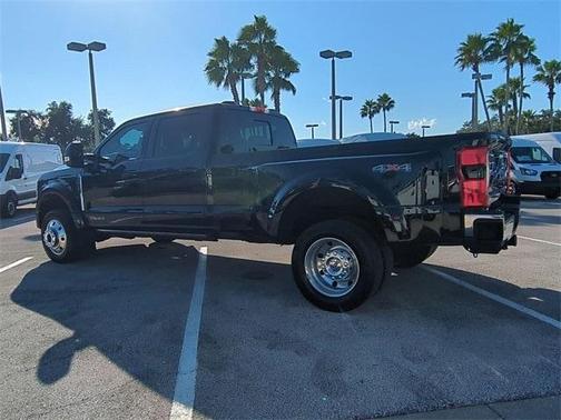 2023 Ford F-450 Lariat
