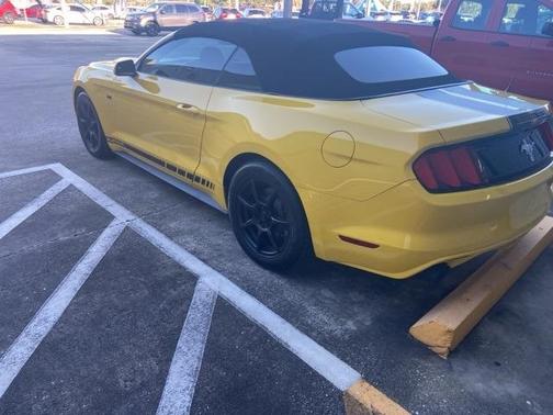 2015 Ford Mustang V6