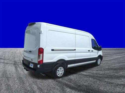 2025 Ford Transit-250 148 WB Medium Roof Cargo