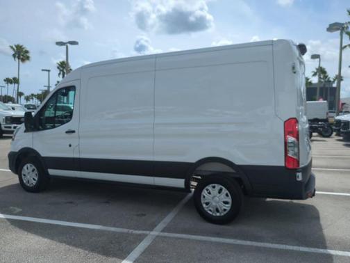 2025 Ford Transit-250 148 WB Medium Roof Cargo