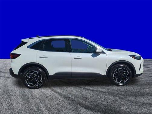 2026 Ford Escape Platinum
