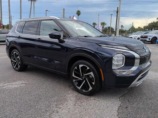 Cosmic Blue Metallic 2022 Mitsubishi Outlander SEL